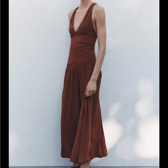 ZARA - Picture 1 of 4